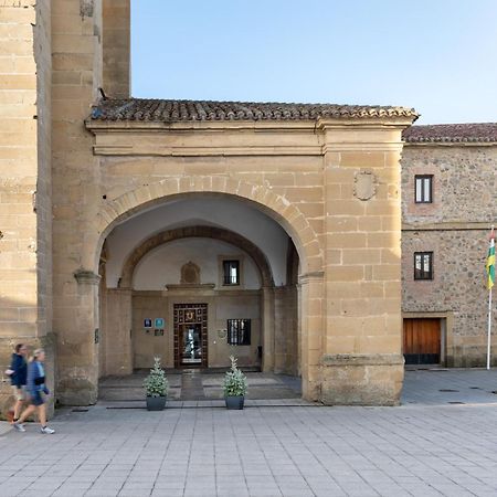 Parador de Sto. Domingo Bernardo de Fresneda Santo Domingo De La Calzada Exterior foto