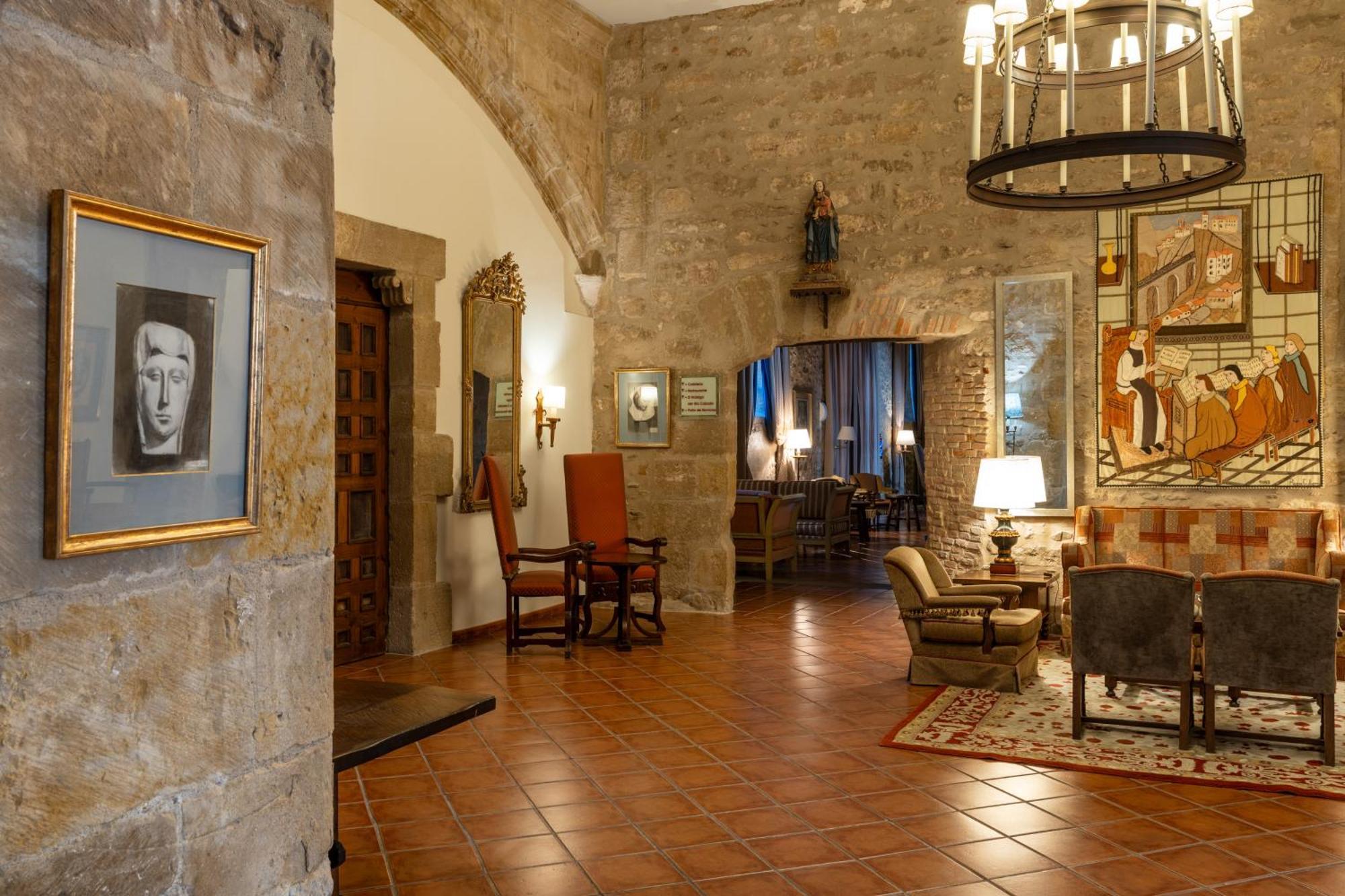 Parador de Sto. Domingo Bernardo de Fresneda Santo Domingo De La Calzada Exterior foto